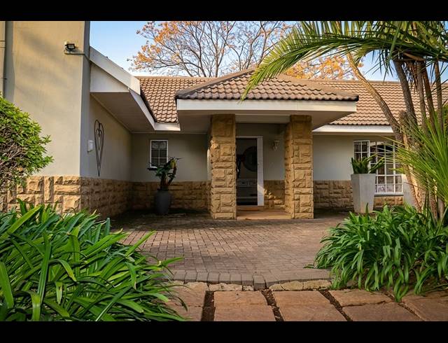 4 BEDROOM HOUSE FOR SALE IN THREE RIVERS PROPER